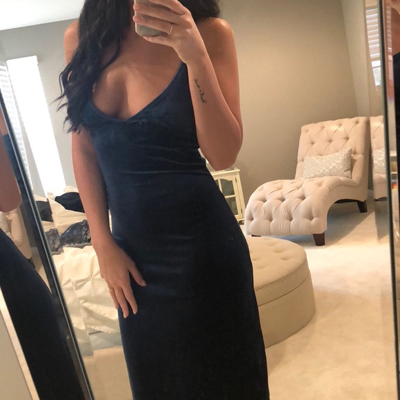 Blue Velvet Dress - Picture 2 of 4